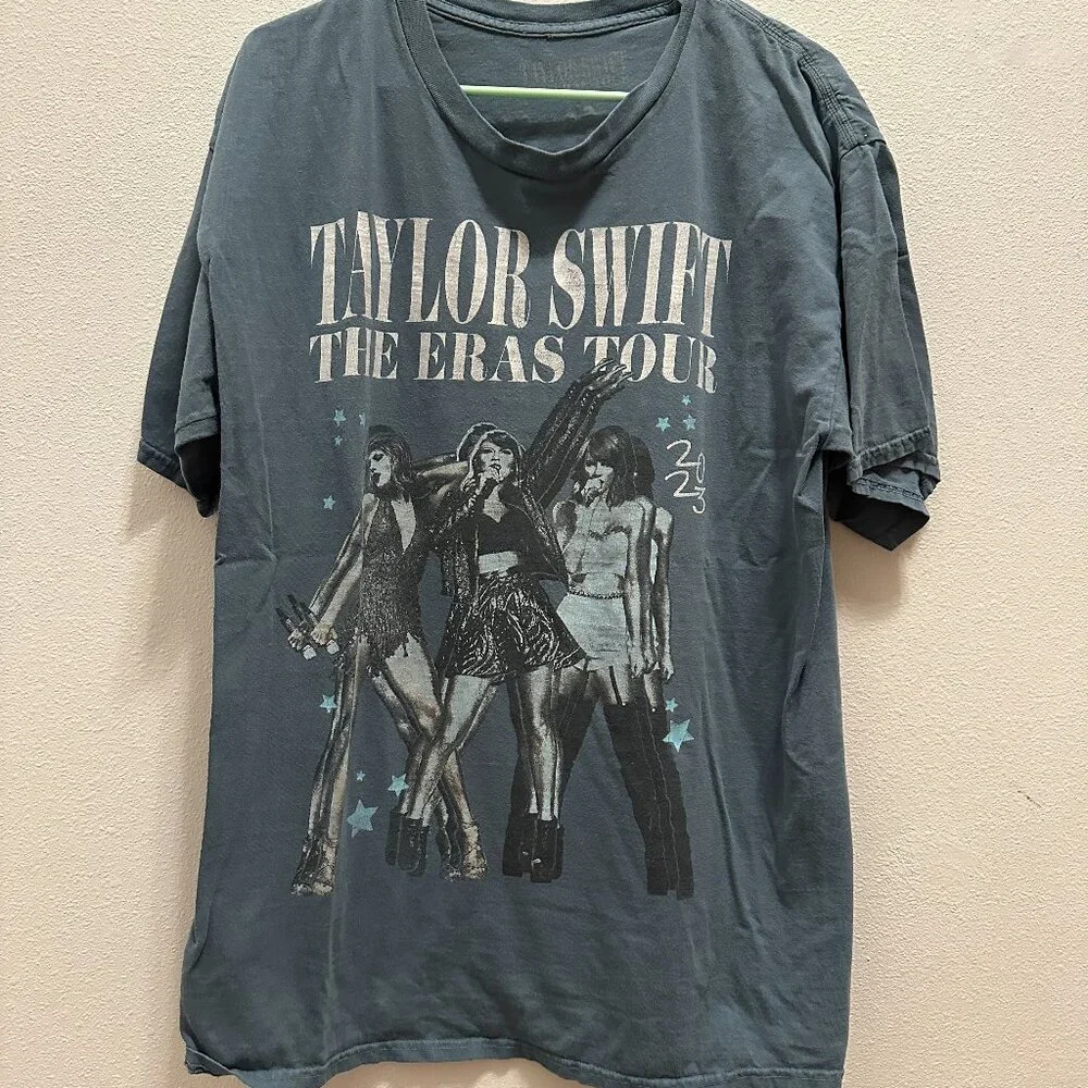 Taylor Swift 1989 Era Eras Tour T-Shirt Size XL - Picture 1 of 5